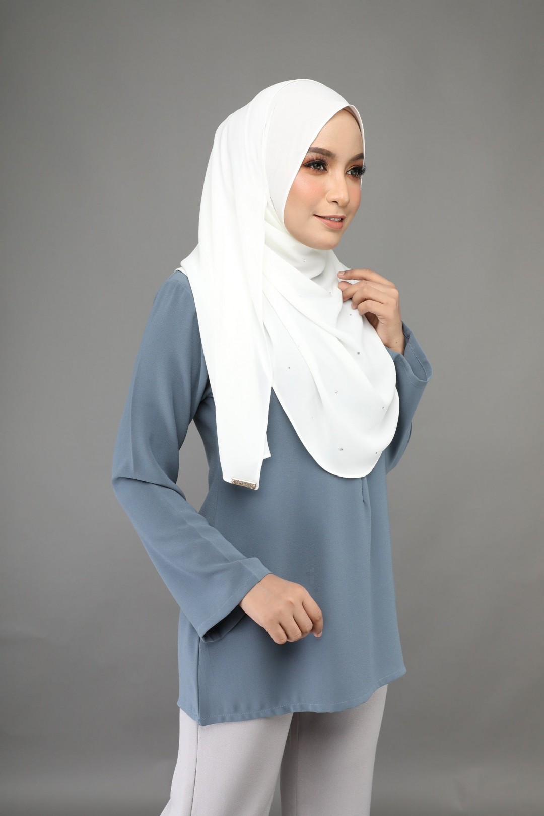 BLOUSE BETTY - BY09 (DUSTY BLUE)