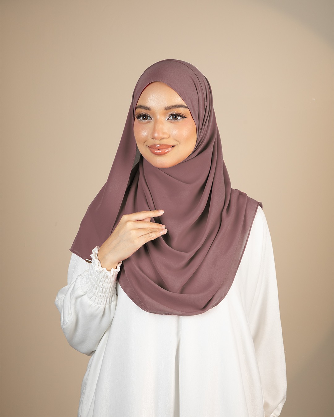 QAIRA BASIC - QB99 (ROSY TAN)