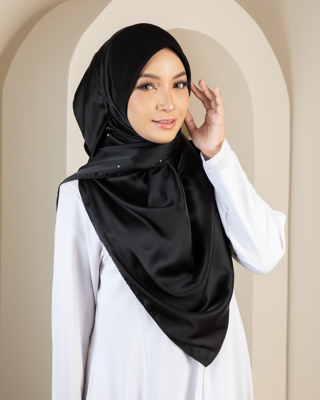 HANIS SATIN DIAMOND - HSD15 (BLACK)