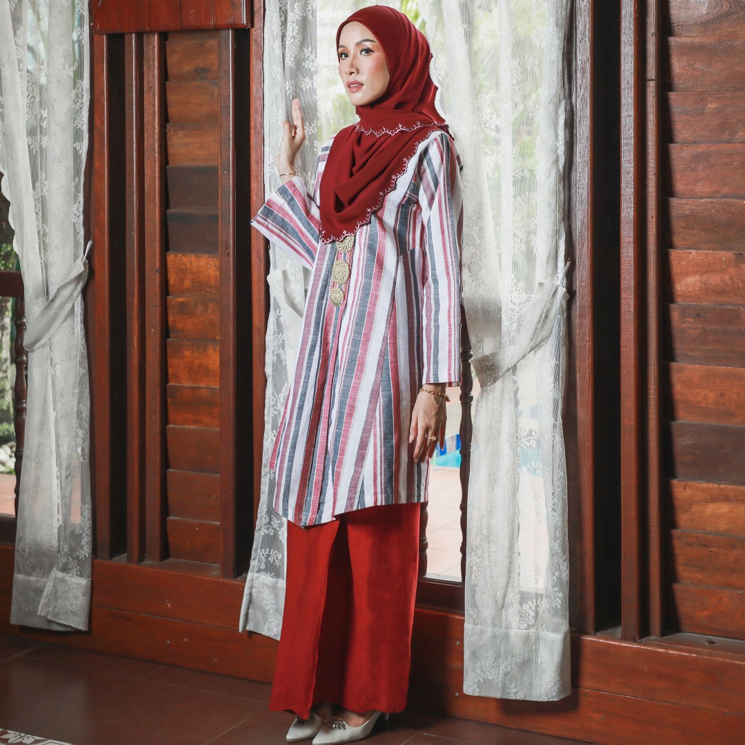 KEBARUNG LATIFAH - LAT02