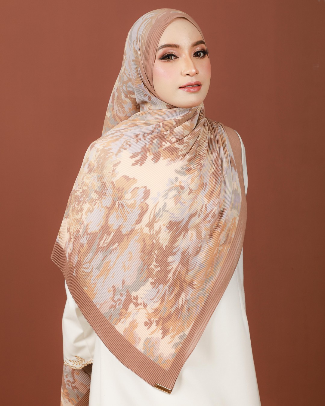 NUHA PLEATED - AHA15