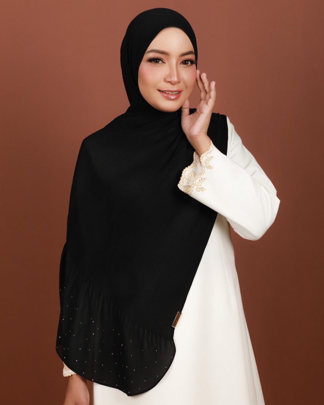 NUHA PLAIN - AHP13 (BLACK)