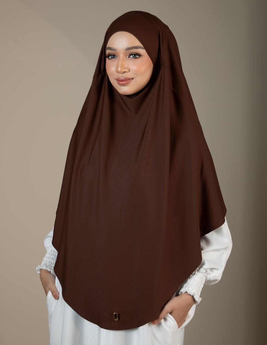 UMRA PLAIN - UM10 (RICH BROWN)