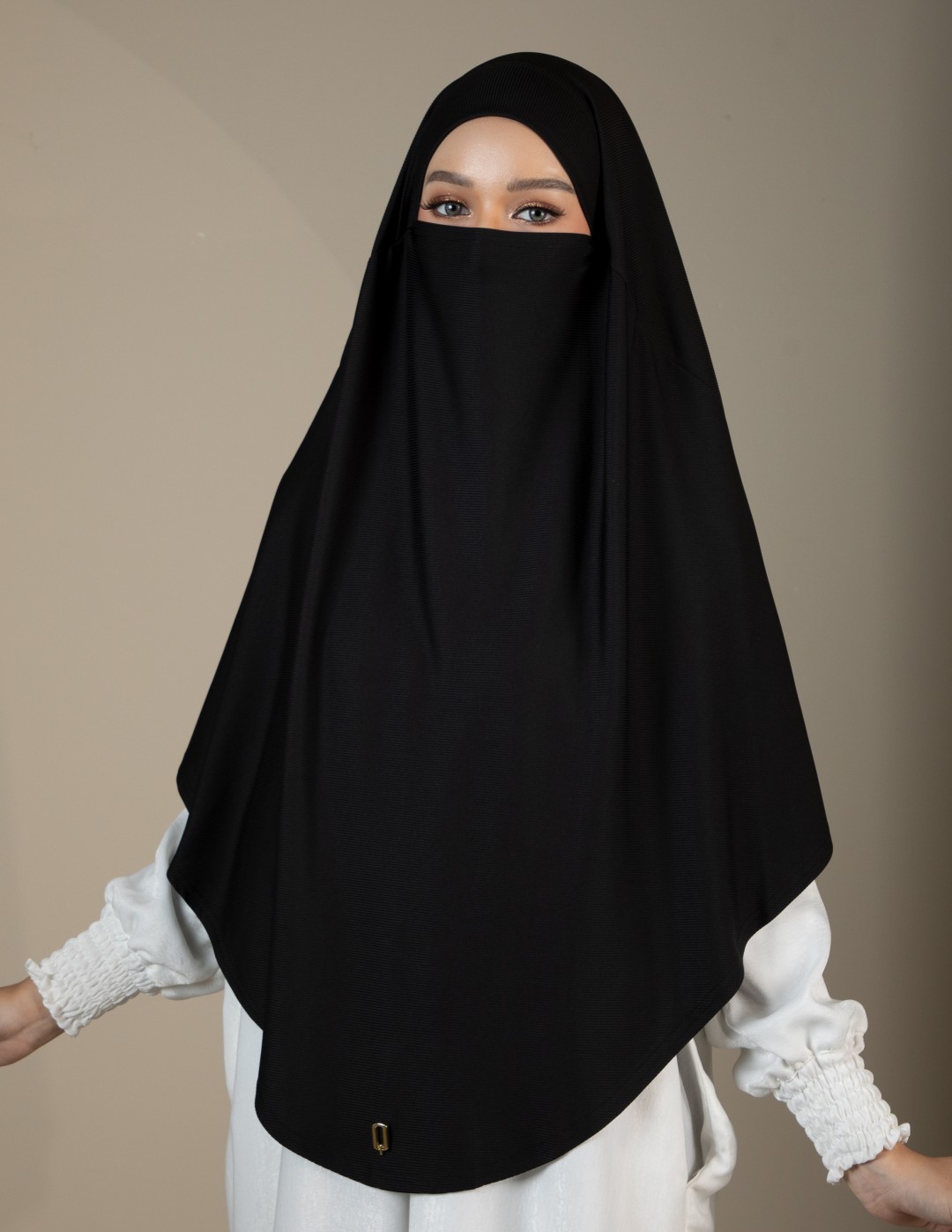 UMRA PLAIN - UM14 (BLACK)