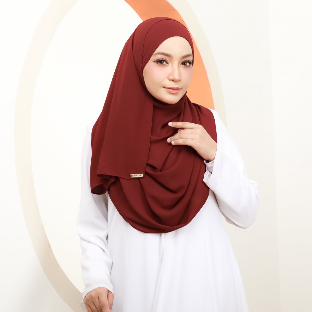 QAIRA BASIC - QB58 (BRICK RED)