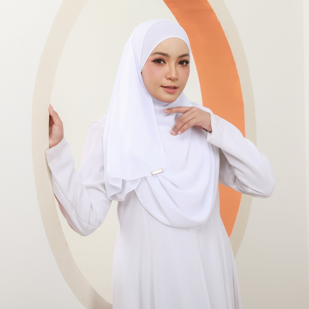 QAIRA BASIC - QB52 (WHITE)