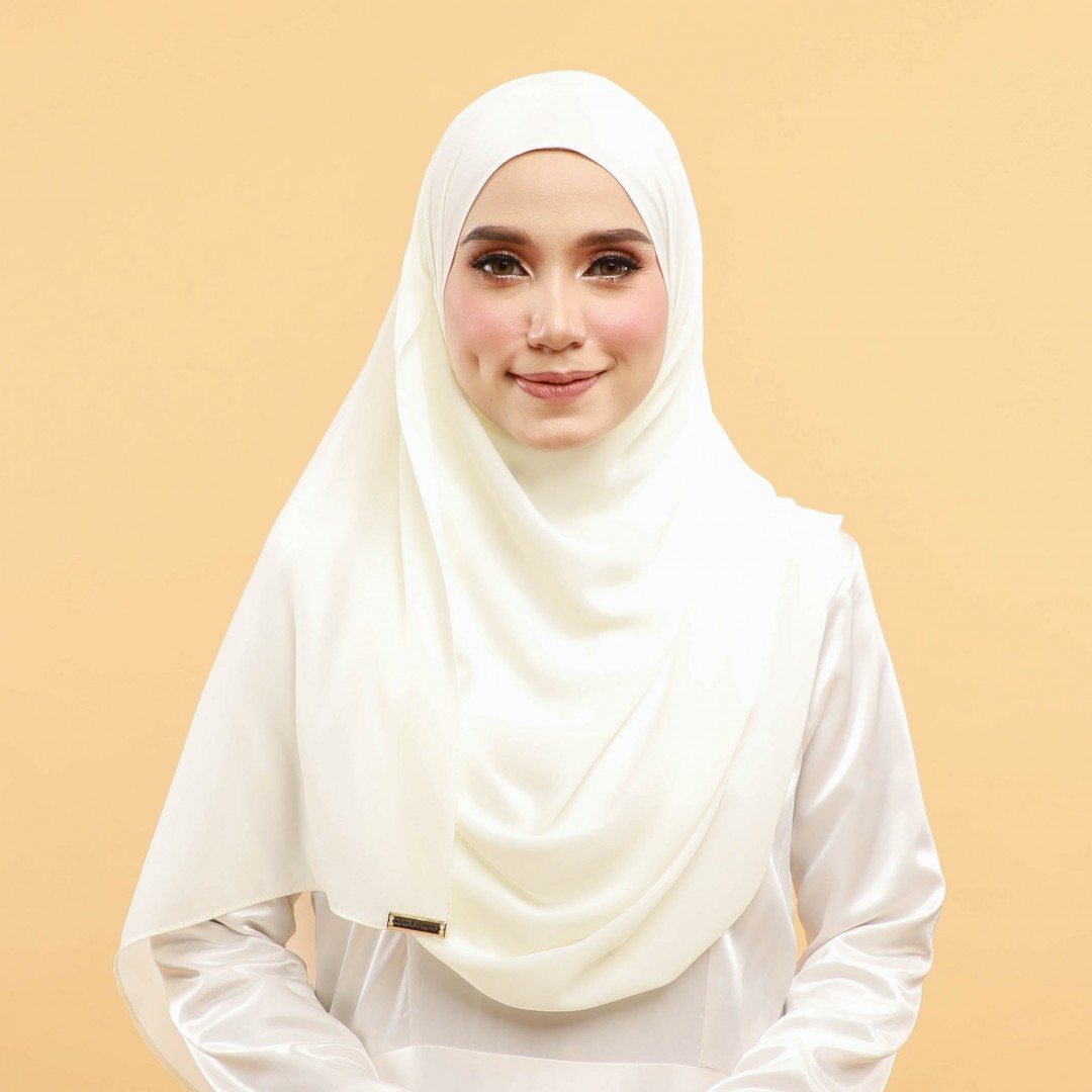 QAIRA BASIC - QB26 (OFF WHITE)