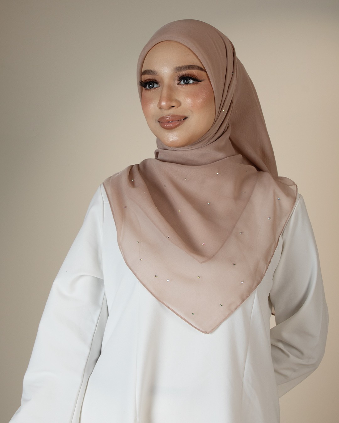QAIRA BAWAL PLAIN - QAP06(LATTE)