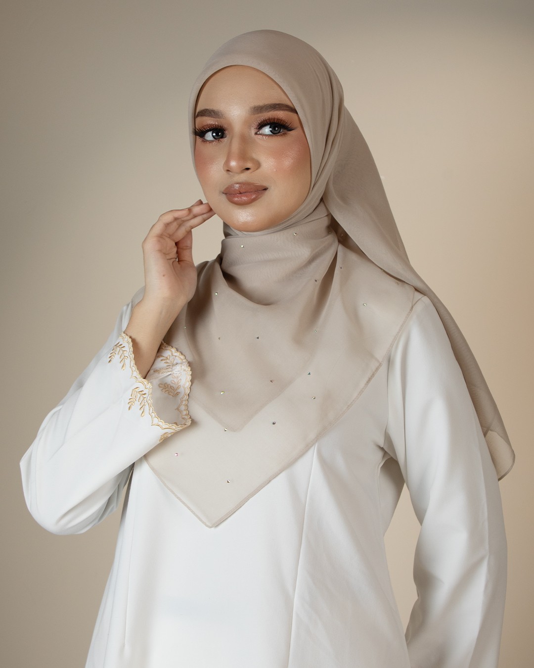 QAIRA BAWAL PLAIN - QAP03(SMOKE GREY)