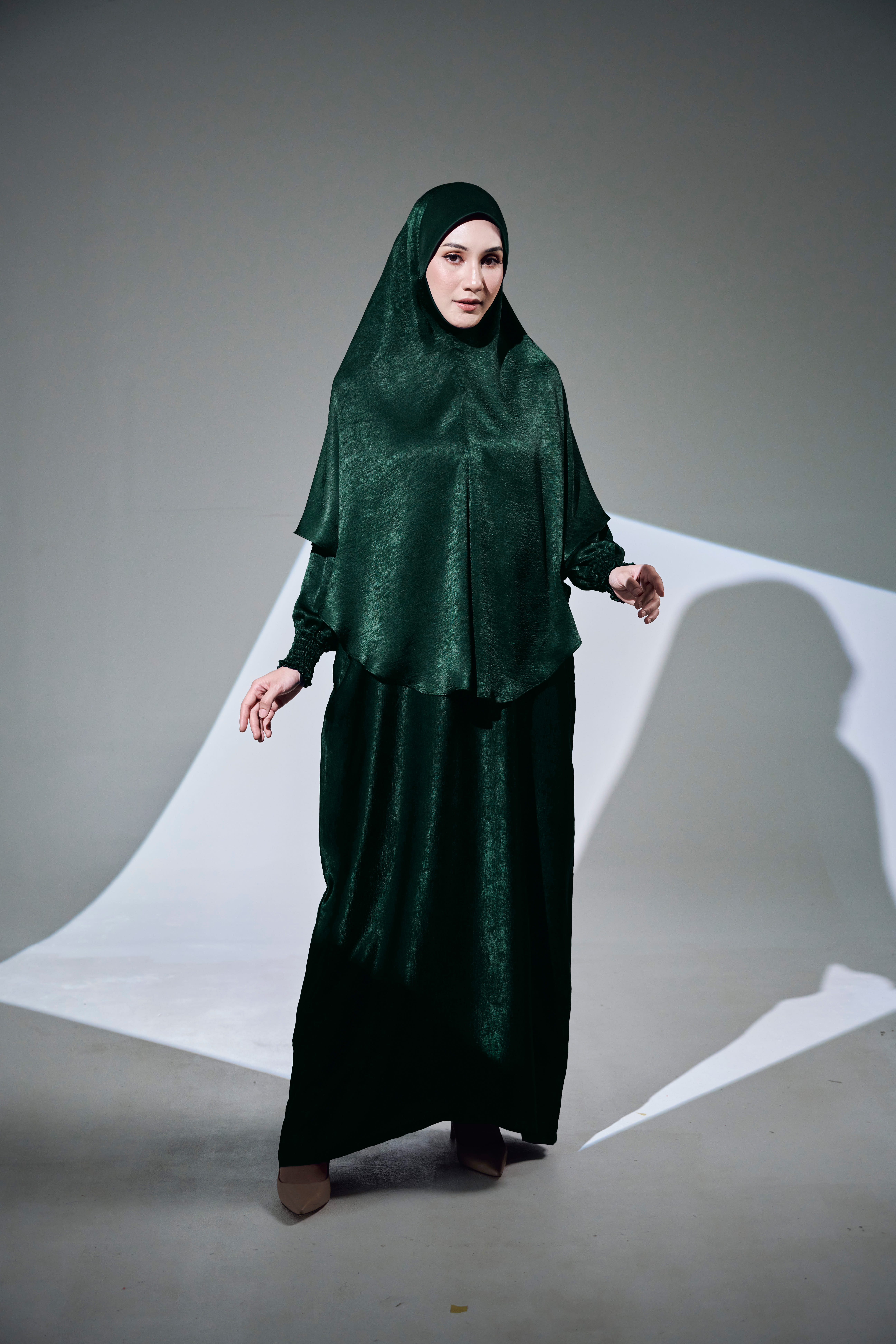 Qairahijab | EXPRESS HIJAB NO.1 DI MALAYSIA | TUDUNG | QAIRA ATTIRE Dress / Abaya / Kaftan Kaftan Heliza KAFTAN HELIZA - KFH10 (EMERALD GREEN) Qairahijab | EXPRESS HIJAB NO.1 DI MALAYSIA | TUDUNG | QAIRA ATTIRE Dress / Abaya / Kaftan Kaftan Heliza KAFTAN HELIZA - KFH10 (EMERALD GREEN)